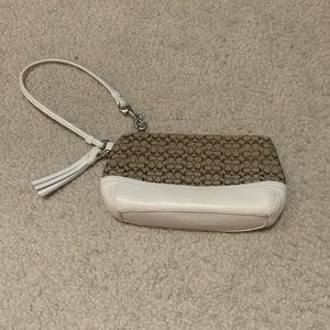 Coach Logo Wristlet Vintage
